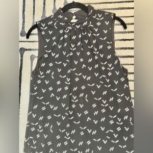 White House Black Market Charcoal Patterned Blouse